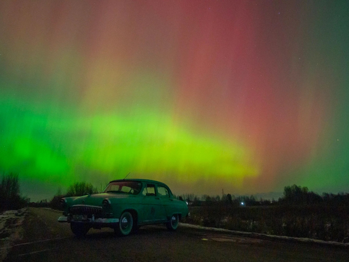 Могут быть еще северные сияния: на Землю идут очень мощные магнитные бури